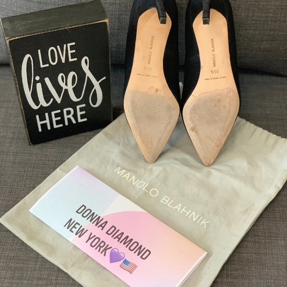 MANOLO BLAHNIK SHIMMER PUMP👠👠
Almost NEW!!!🥰 - Picture 2 of 8